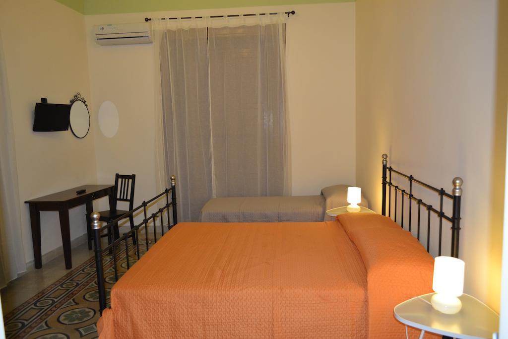 B&B Palazzo Corvino Palermo Szoba fotó